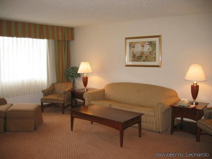 Holiday Inn Charlottesville-Monticello By Ihg Exterior foto